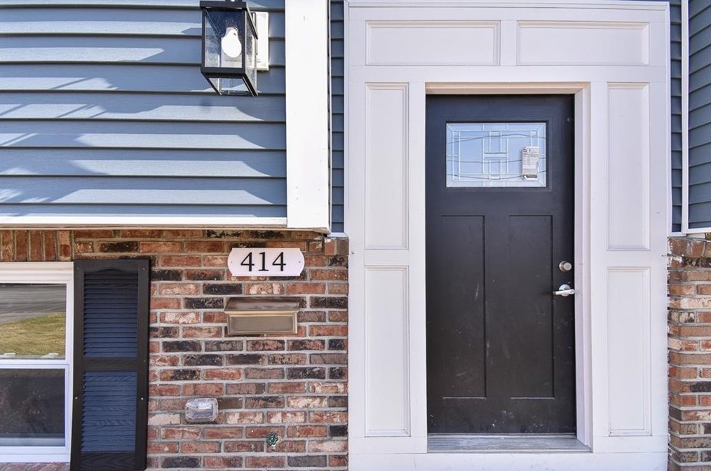414 Dover Ave #1, East Providence, RI 02915