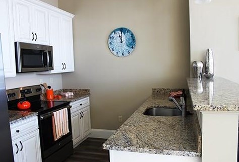 91 Main St #274, Warren, RI 02885