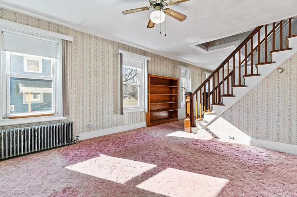 58 Hazard St, Coventry, RI 02816