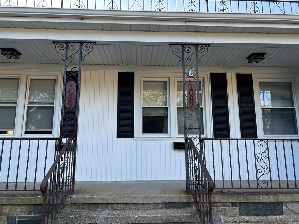 1089 Plainfield St, Providence, RI 02919