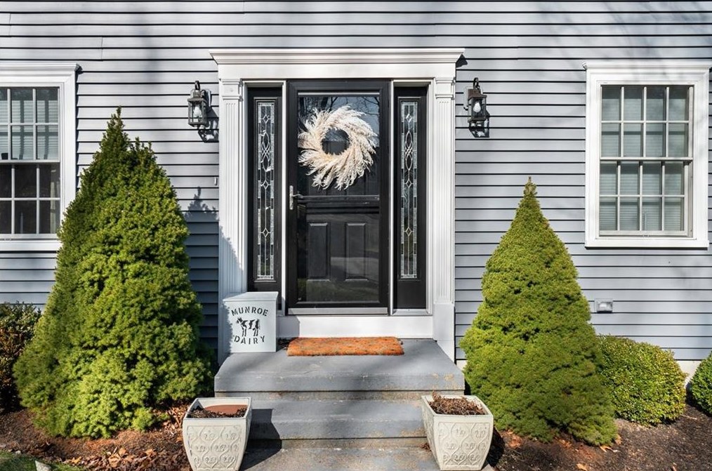 56 Sherman Ave, Bristol, RI 02809