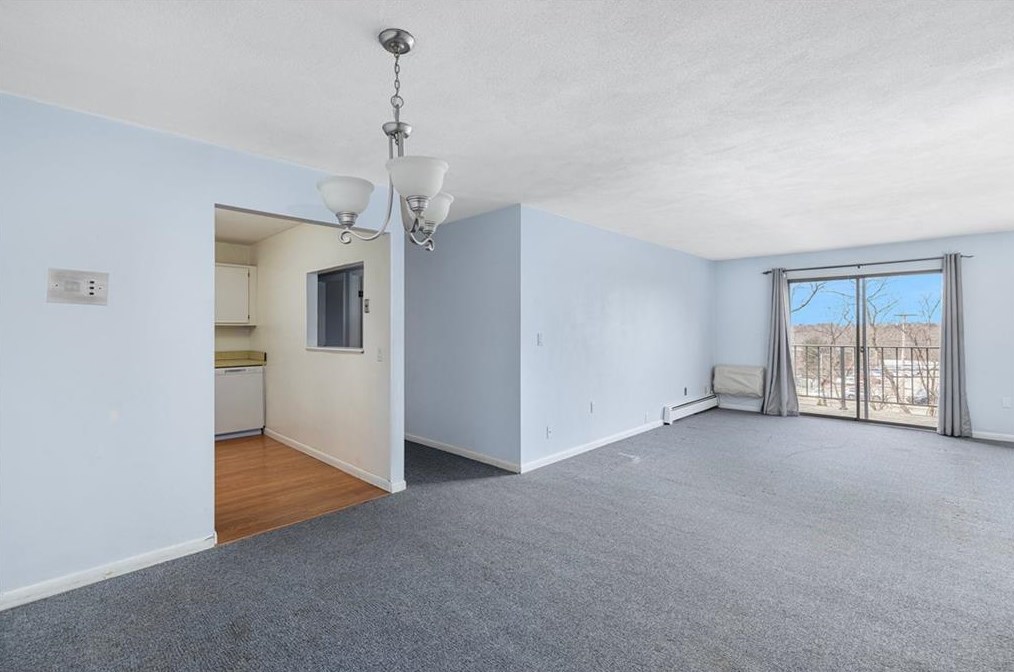750 Quaker Ln #b304, Warwick, RI 02818