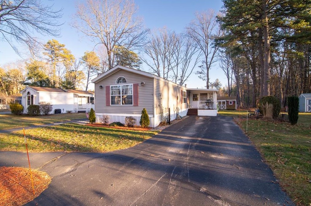 5 Liena Rose Way, Coventry, RI 02816