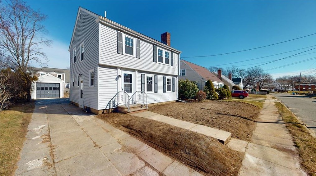 28 Crossway Rd, Cranston, RI 02910 exterior