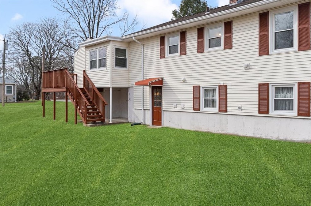 44 Vivian Ave, Cumberland, RI 02864