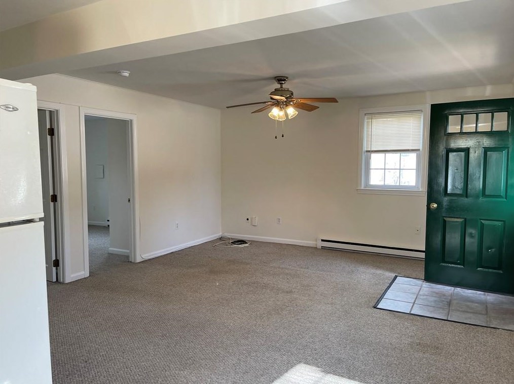 60 Middle Rd, Portsmouth, RI 02871