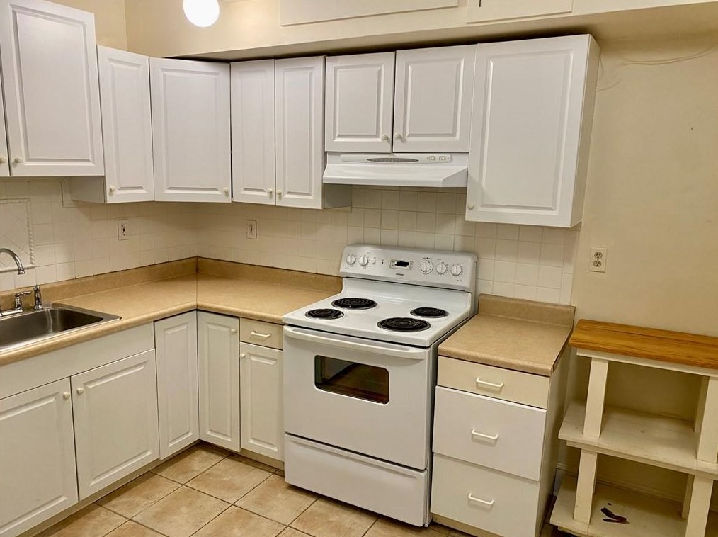 16 Clearview Ave #c, Portsmouth, RI 02871