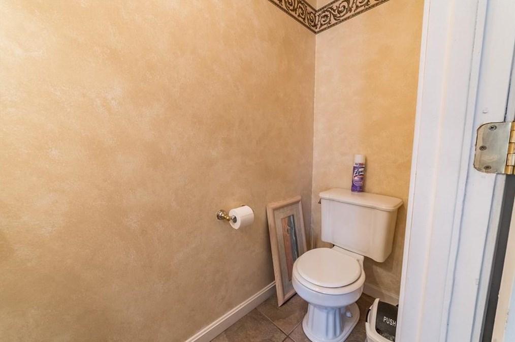 13 Betty St, Lincoln RI  02865-2203 exterior