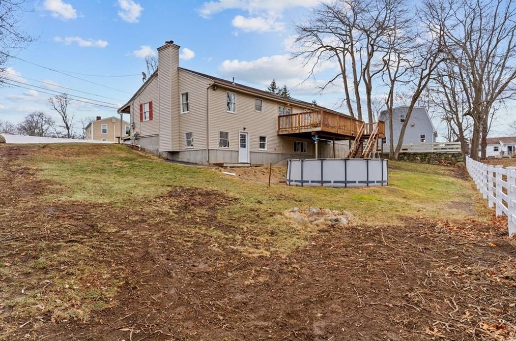 15 Hezekiah Dr, Warren, RI 02885