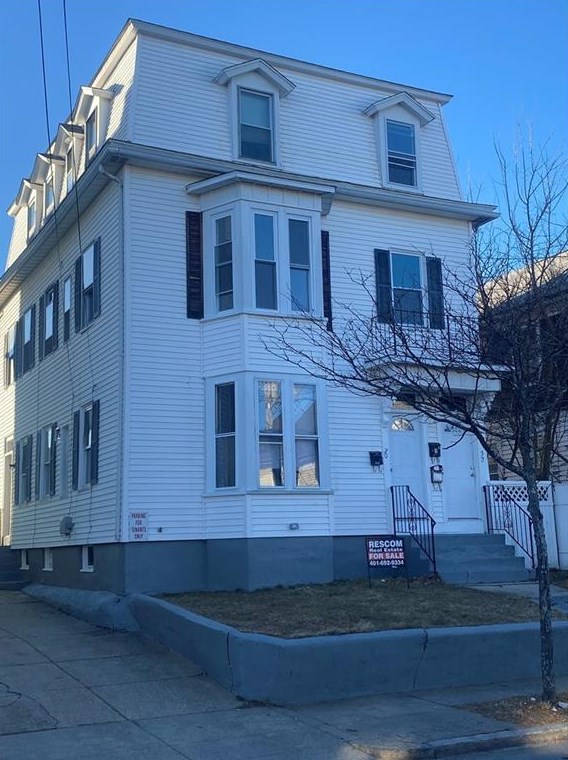 30 Fallon Ave, Providence, RI 02908