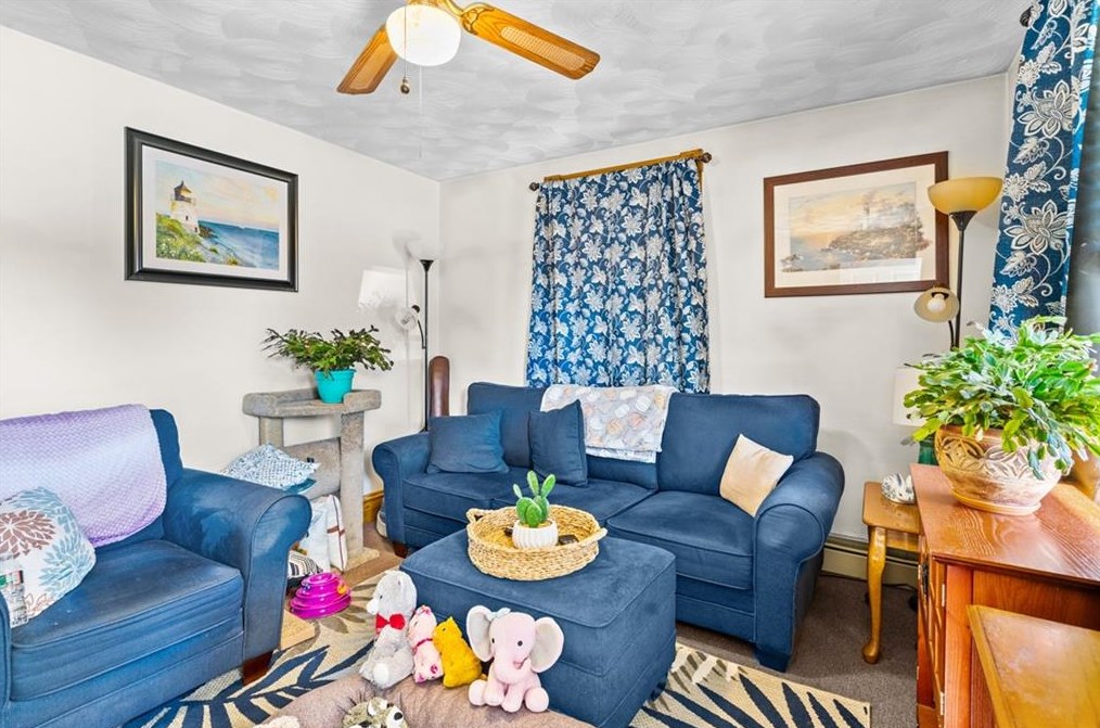 30 Mason St, West Warwick RI  02893-3049 exterior