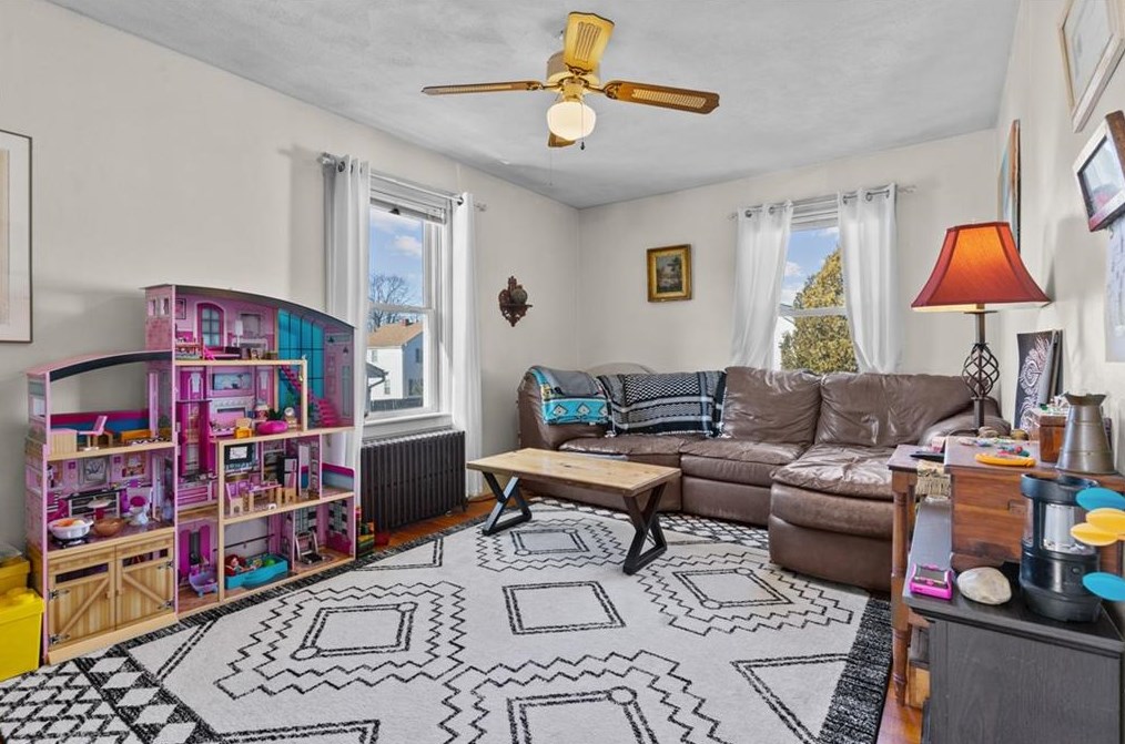 30 Mason St, West Warwick RI  02893-3049 exterior