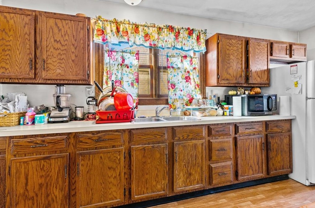 30 Mason St, West Warwick RI  02893-3049 exterior