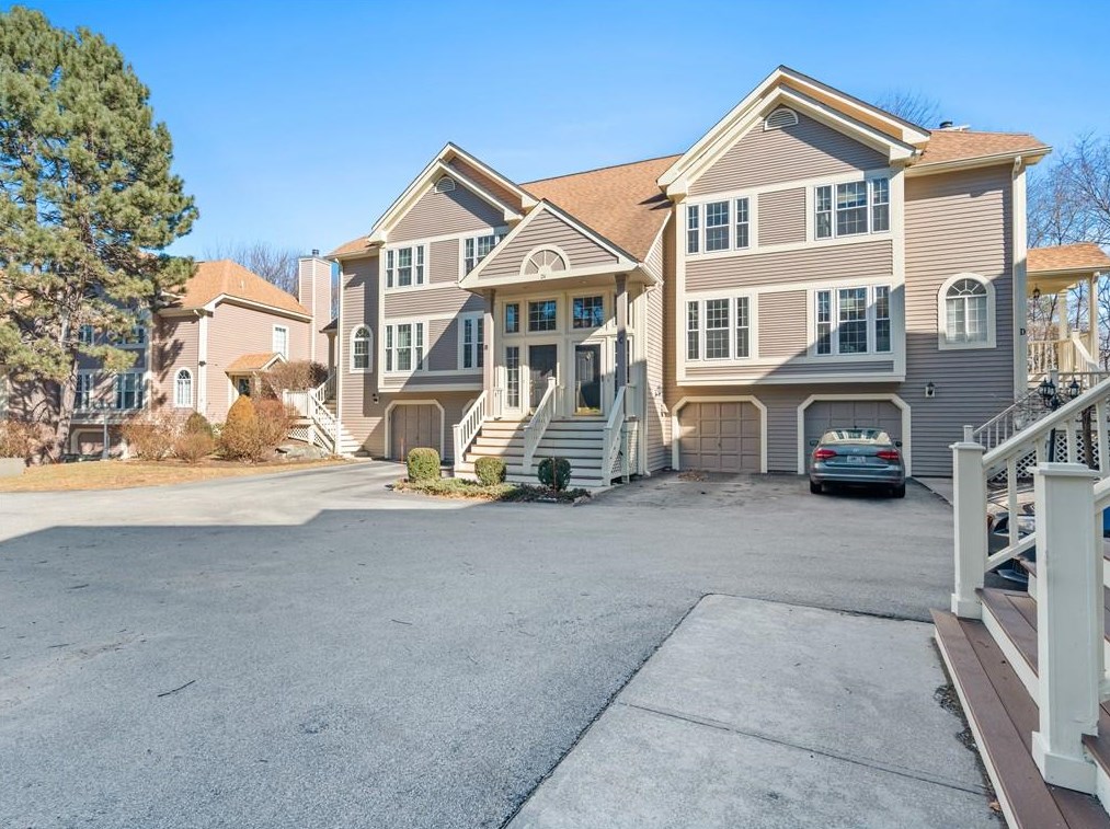 26 Sunset Ave #c, Providence, RI 02909