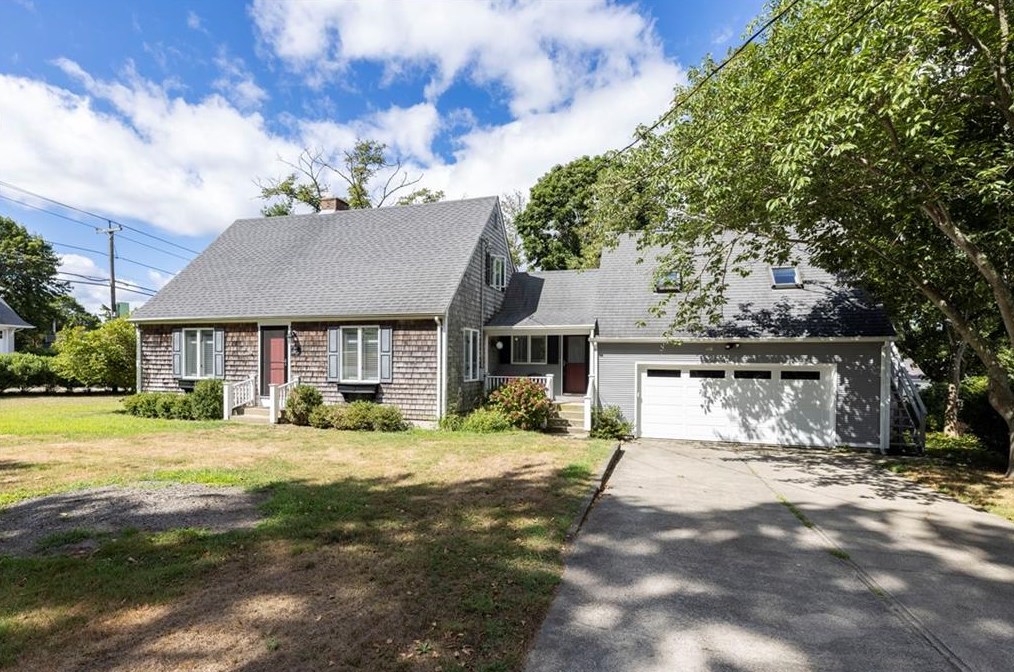 60 Cole St, Jamestown RI  02835-1326 exterior