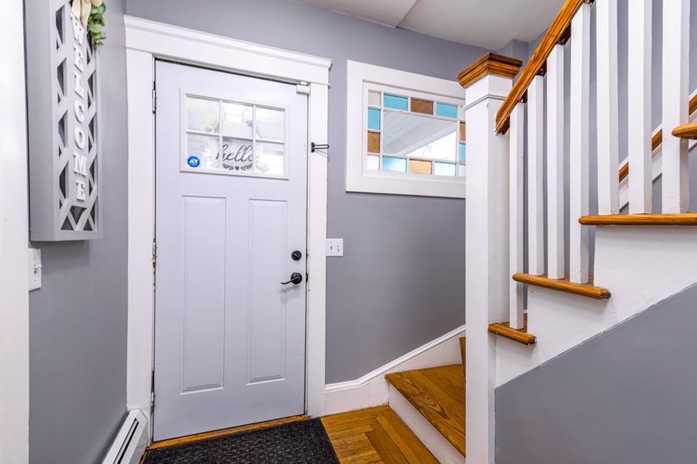 146 Dover St, Providence, RI 02908