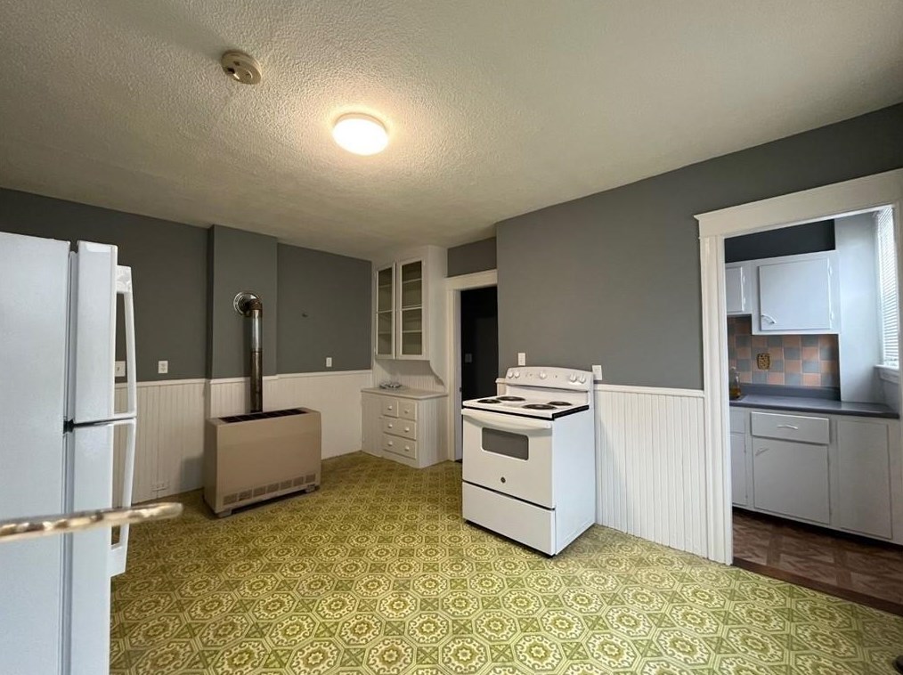 11 Roma St, Bristol RI  02809-3428 exterior