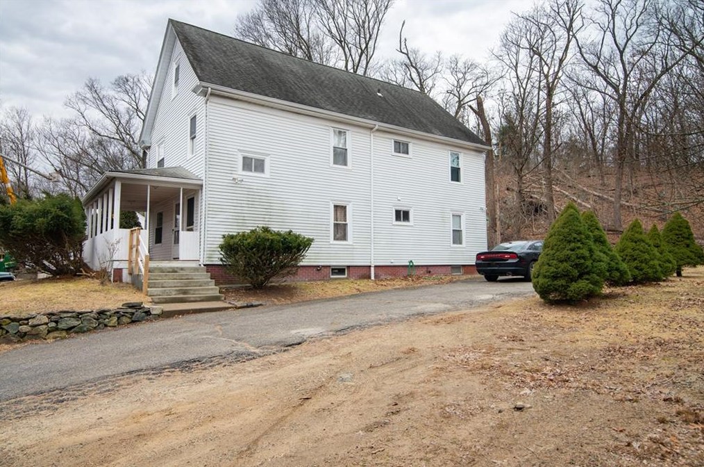 52 Scott Rd, Cumberland, RI 02864