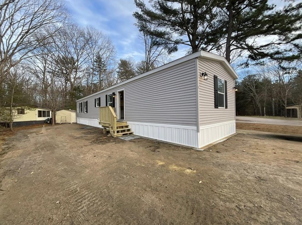 6 Freedom Way, Coventry, RI 02816