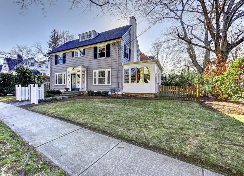 450 Wayland Ave, Providence, RI 02906