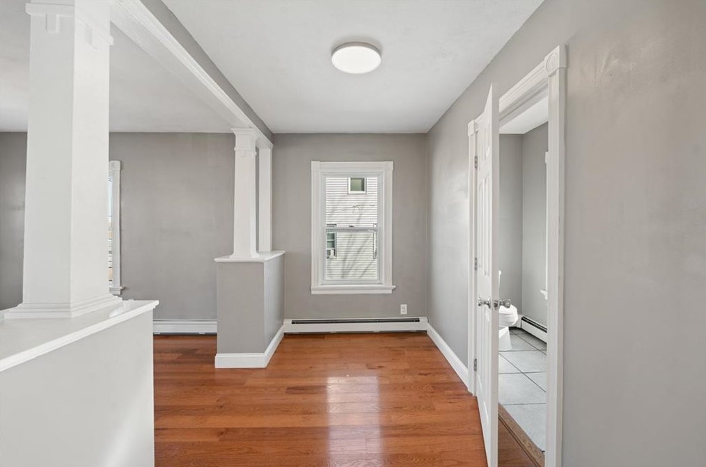 32 Potter Ave, West Warwick RI  02893-4611 exterior