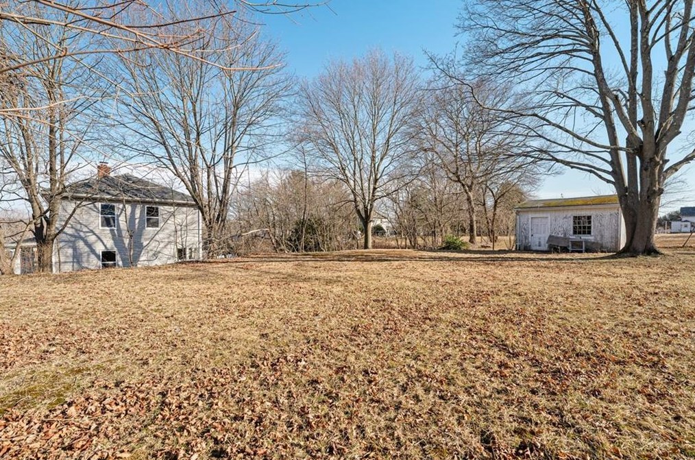 32 Potter Ave, West Warwick RI  02893-4611 exterior