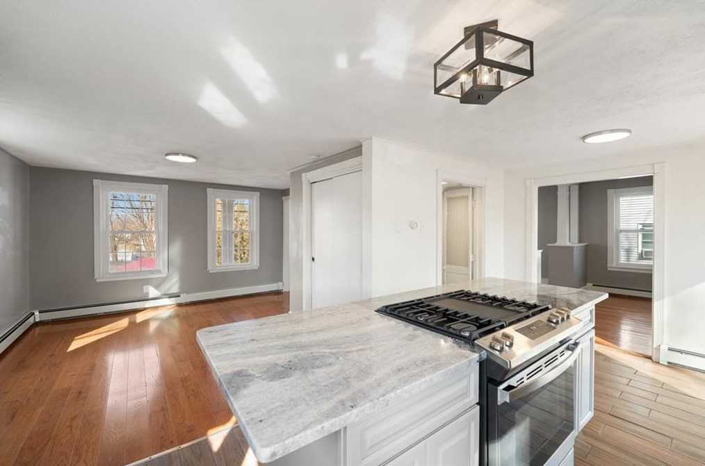 32 Potter Ave, West Warwick RI  02893-4611 exterior