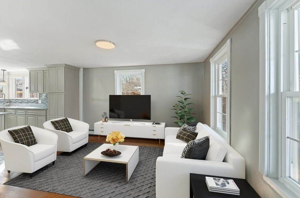 32 Potter Ave, West Warwick RI  02893-4611 exterior