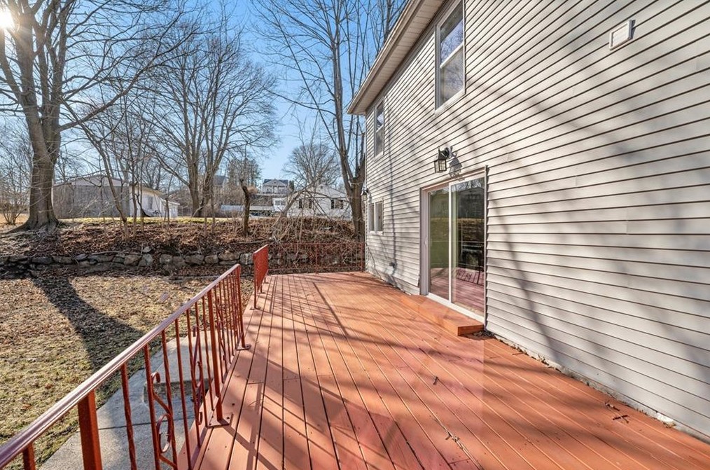 32 Potter Ave, West Warwick RI  02893-4611 exterior