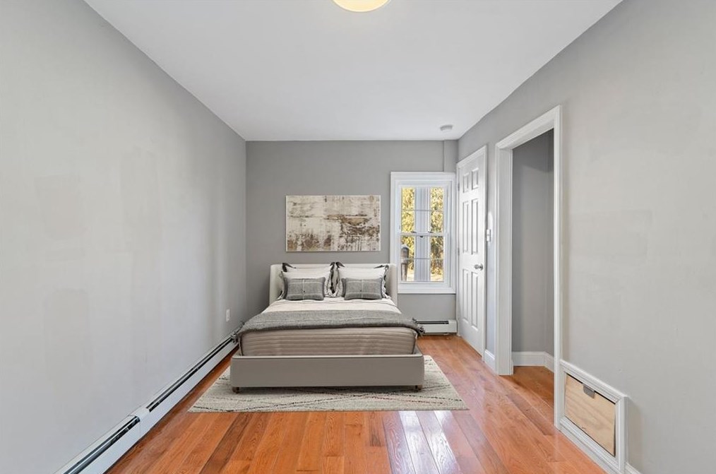 32 Potter Ave, West Warwick RI  02893-4611 exterior