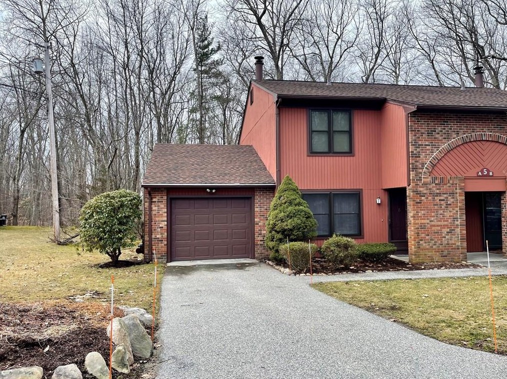 5 Overlook Cir #a, Smithfield, RI 02917