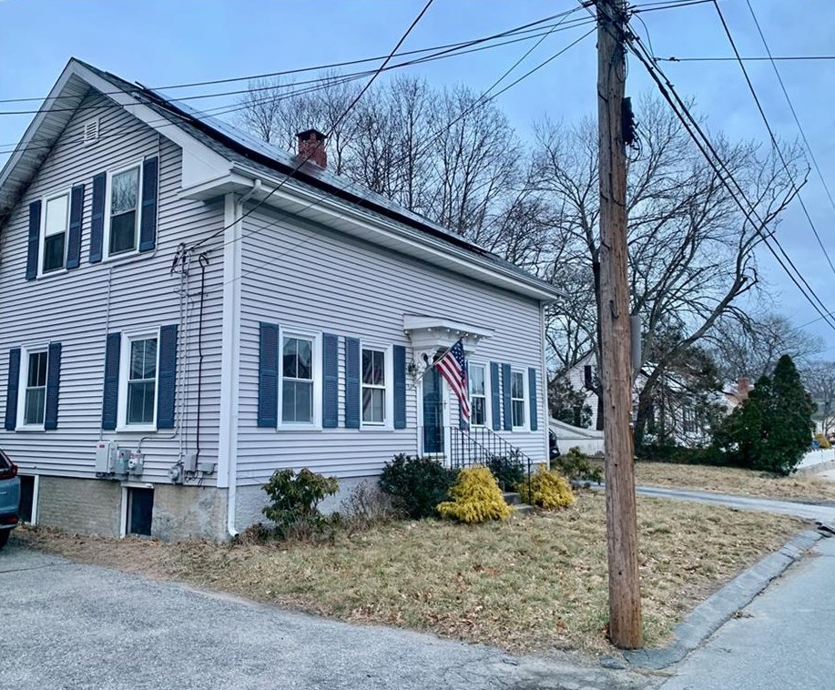 20 Binford St, Lincoln, RI 02865
