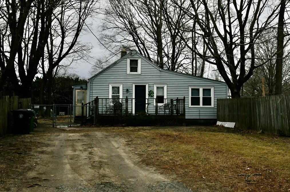 347 Pequot Ave, Warwick, RI 02889