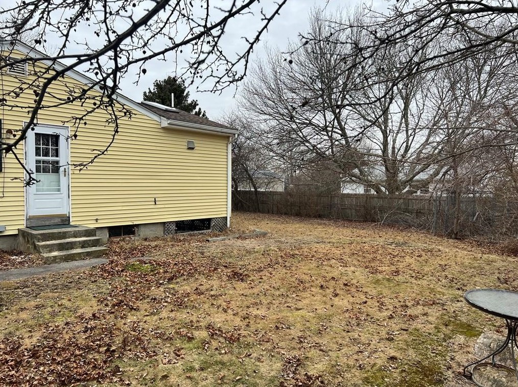 37 Anson Rd, Portsmouth, RI 02871