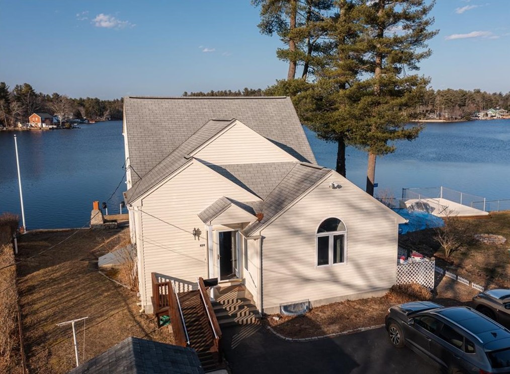 459 Shady Valley Rd, Coventry, RI 02816