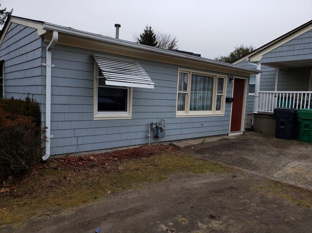 37 Opper Ave, Warwick, RI 02889