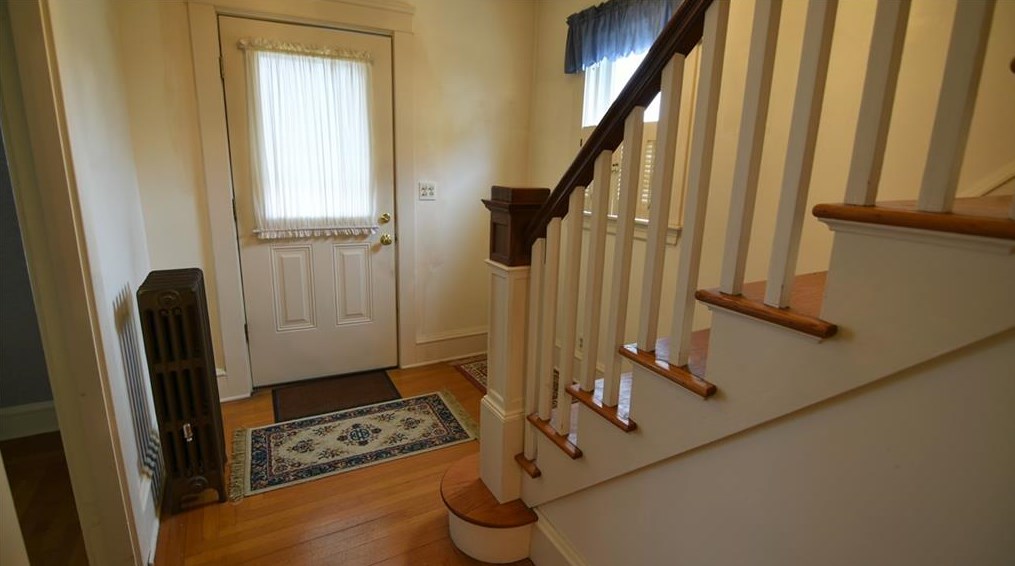 102 Orchard St, Woonsocket, RI 02895