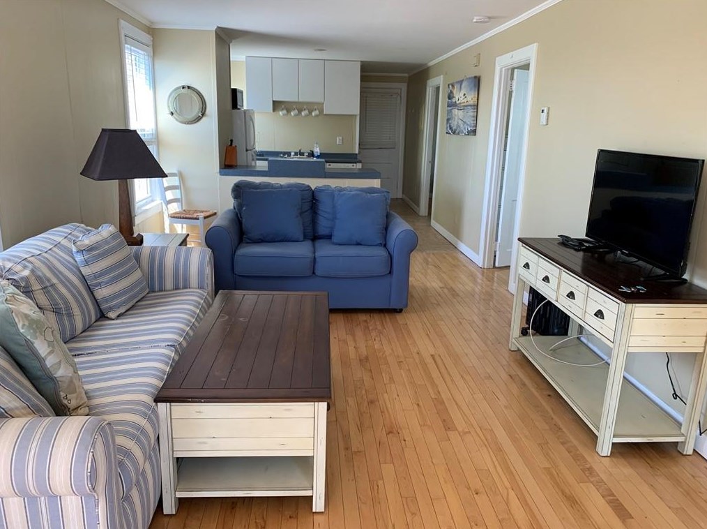46 William St #3, Middletown, RI 02840