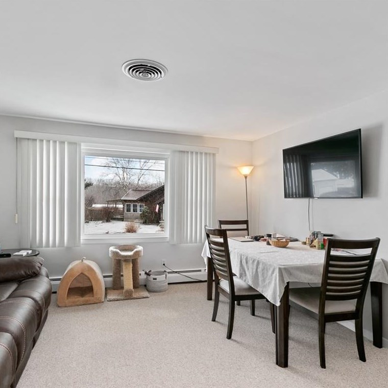 9 Salina Ave, Providence, RI 02919