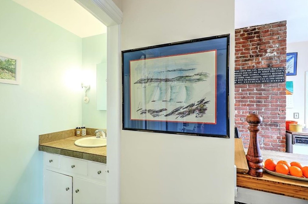 78 Hudson St, Providence RI 02909-2016 exterior