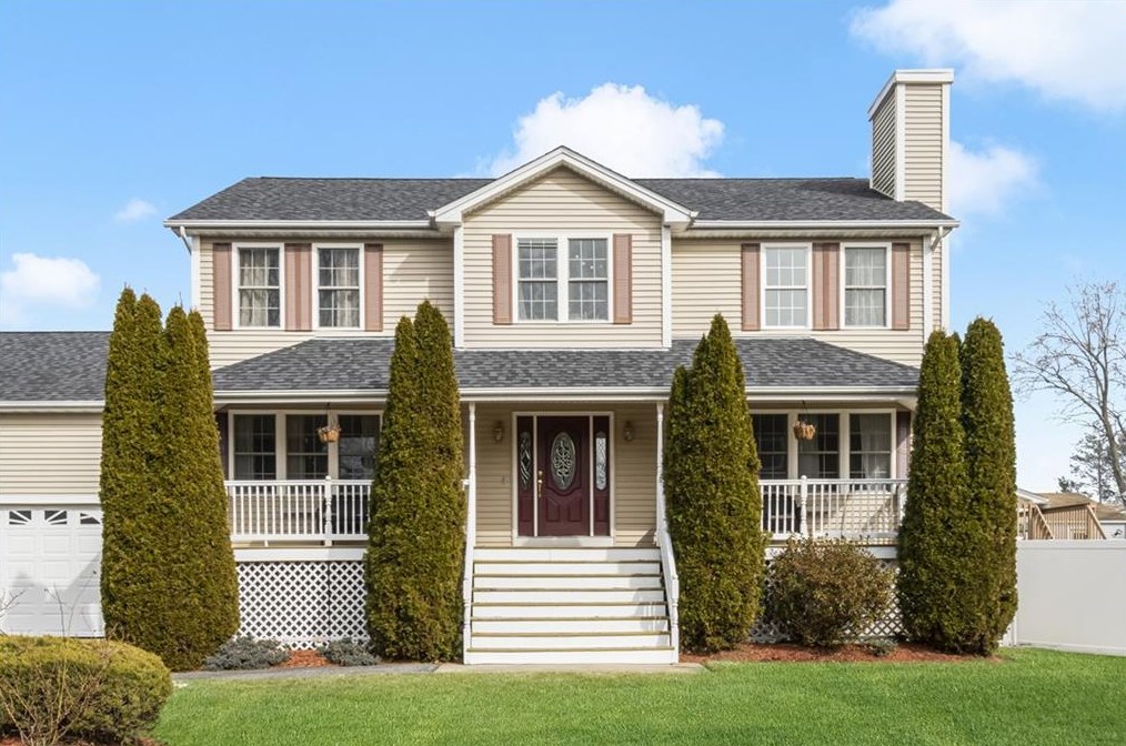 5 Modesta St, North Providence, RI 02904