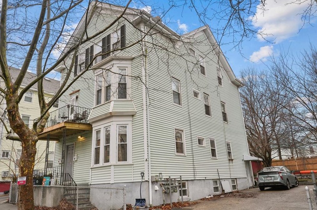 50 E Transit St, Providence, RI 02906