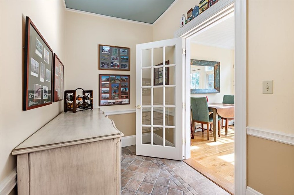 32 Kenilworth Way, Pawtucket RI  02860-5608 exterior