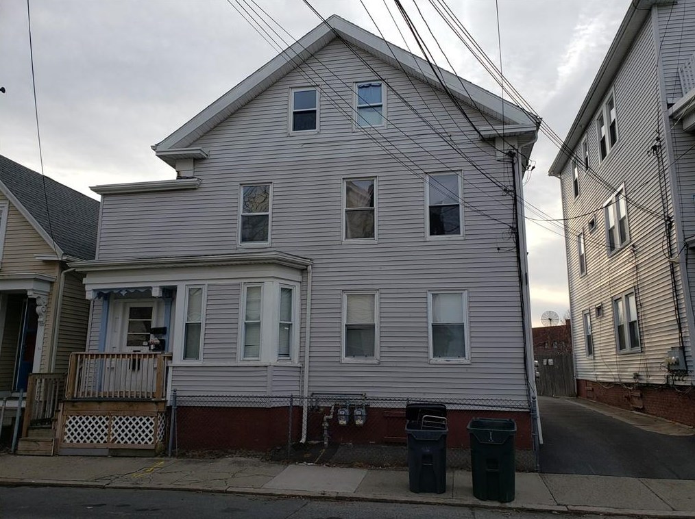 18 Winsor St, Providence, RI 02908