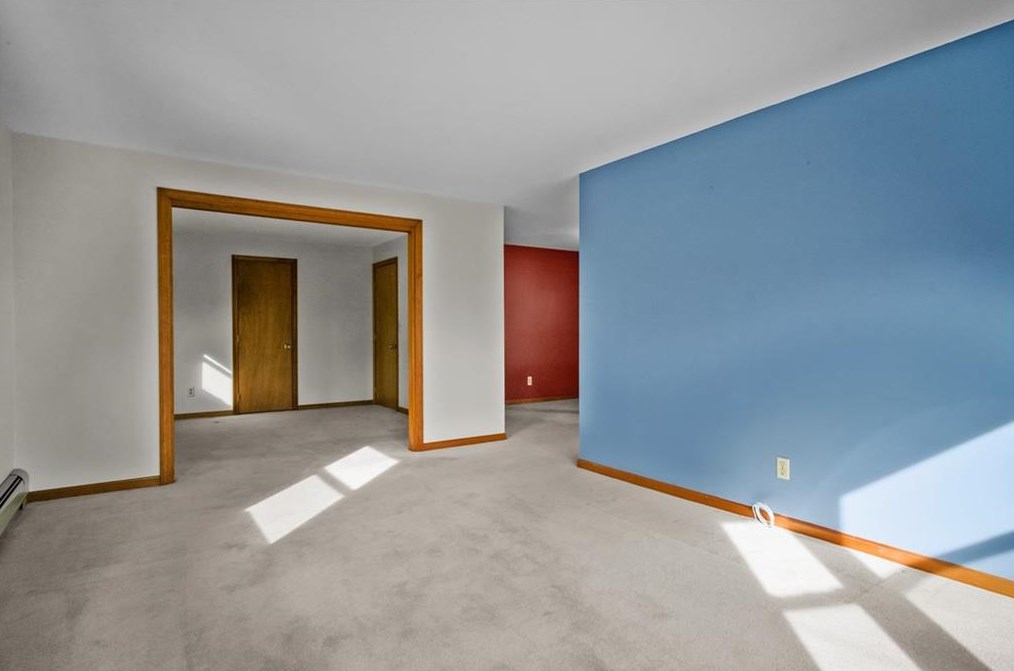 100 Lee St, Pawtucket RI  02861-1724 exterior