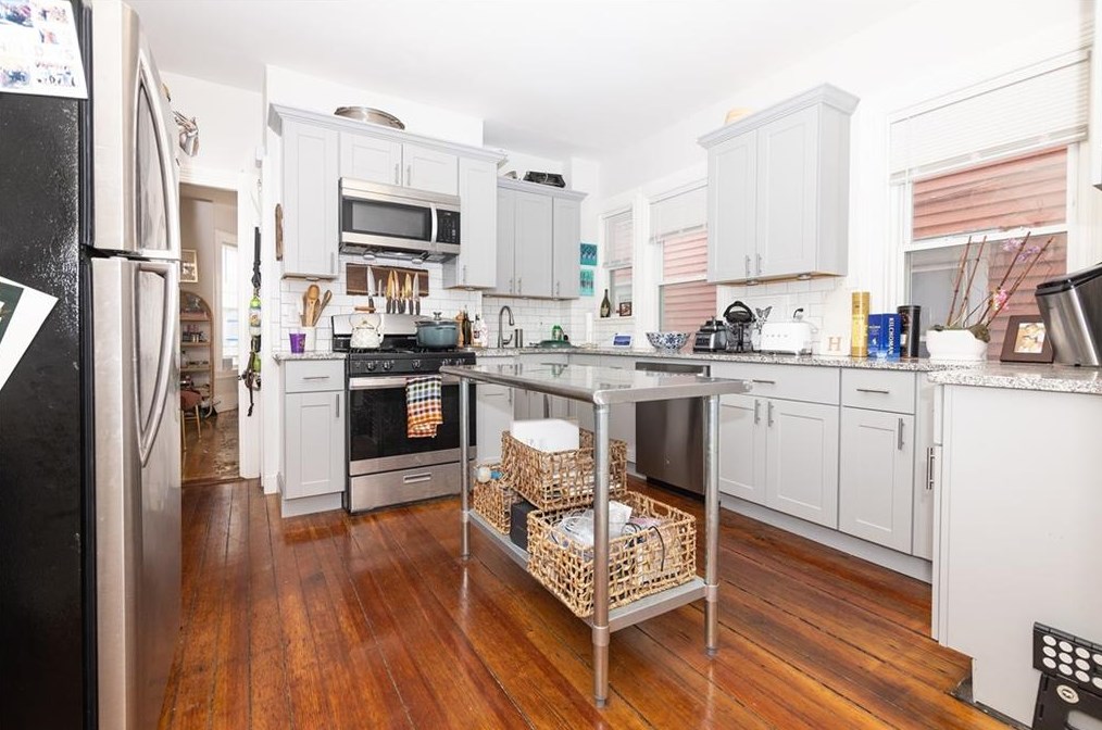 50 Armstrong Ave #1, Providence, RI 02903