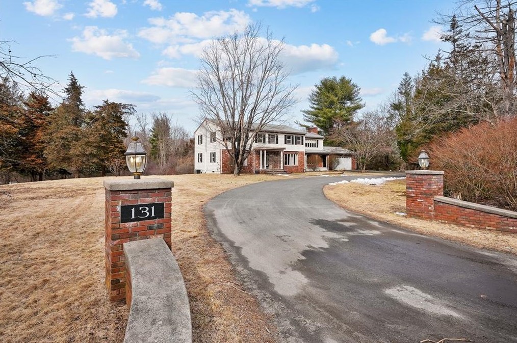 131 Winsor Ave, Providence, RI 02919
