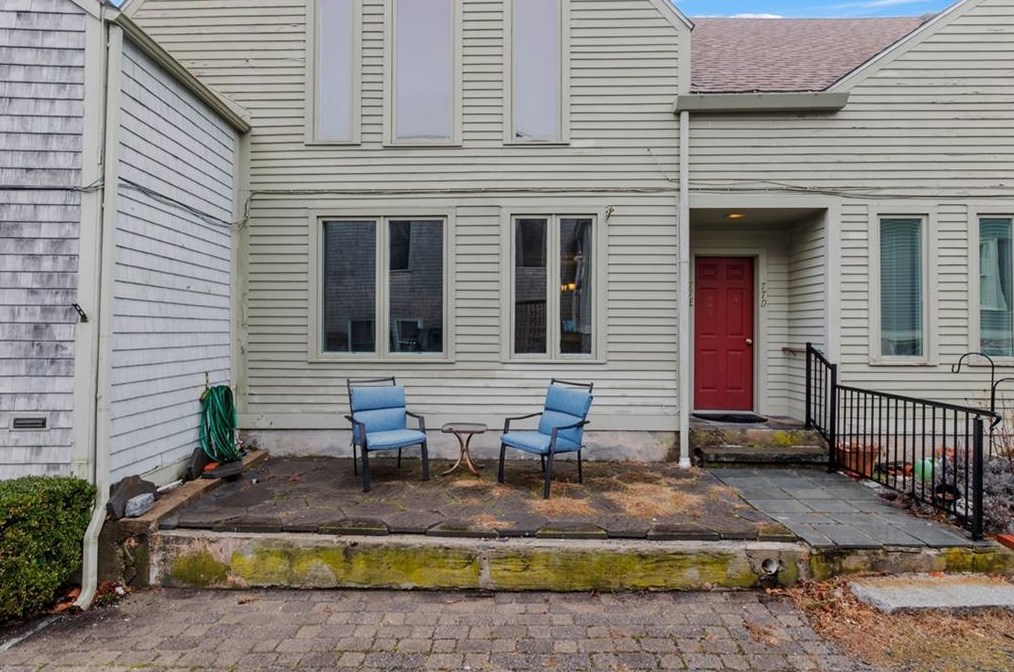 77 Thames St #e, Middletown, RI 02840