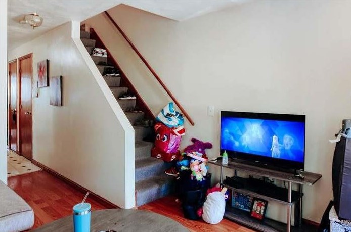 36 Mercy St, Providence, RI 02909