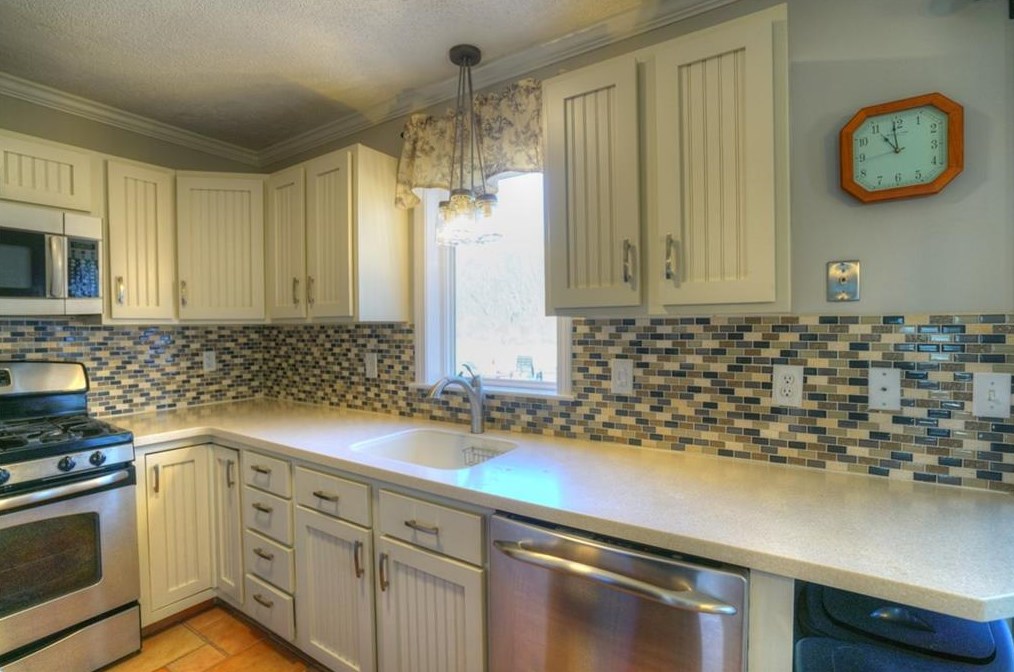 44 Springbrook Rd, Westerly, RI 02891